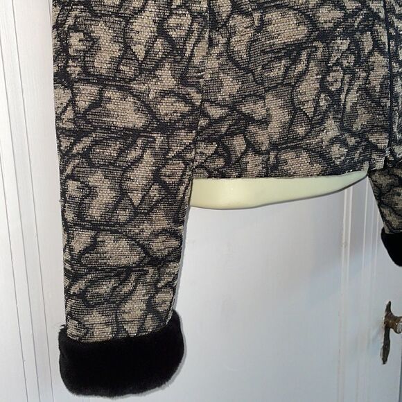 Emil Rutenberg tan & black cropped jacket with faux fur collar & cuffs - Picture 5 of 9